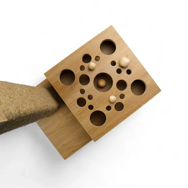 Petmoda Scratcher and Play Board Cat Balls Hunt Box With Tower 40*25*40 cm