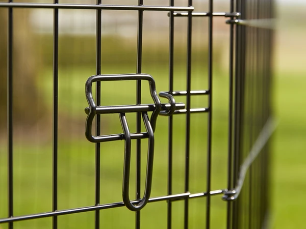 Savic Outdoor Dog Playpen – Heavy Duty Puppy & Dog Exercise Pen (8 Panels, Expandable, Indoor & Outdoor, Multiple Sizes)