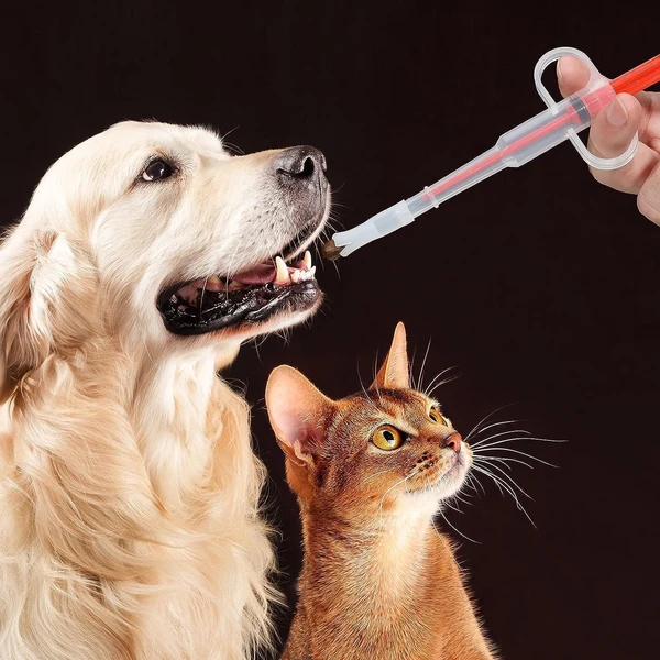 Pet Feeding Kit with Double Interchangeable Soft Silicone Heads Suitable for Feeding Pills, Capsules and Liquid Medicine for Dogs & Cats