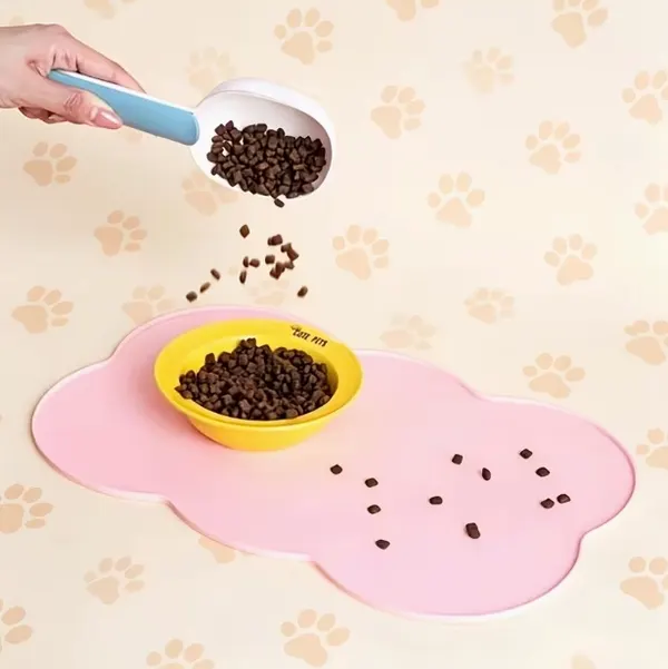 Silicone Pet Feeding Mat for Dogs & Cats – Waterproof, Non-Slip, Leak-Proof Food & Water Bowl Mat